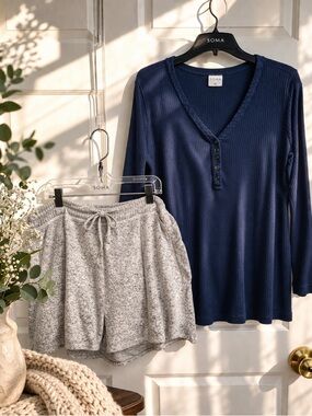 Soma Rayon Blend Lounge Set Blue Henley & Gray Shorts Soft Stretch M/L